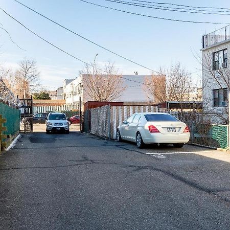 Two Bedrooms Apartment Manage And Supervise By Host Endless Features Amenities Dishwasher Washer Dryer Best Wifi Internet Services By Verizon Fios 960 Upload 960 Download Bi Monthly Free Housekeeping Services Huge 10000 Square Footage New York Dış mekan fotoğraf