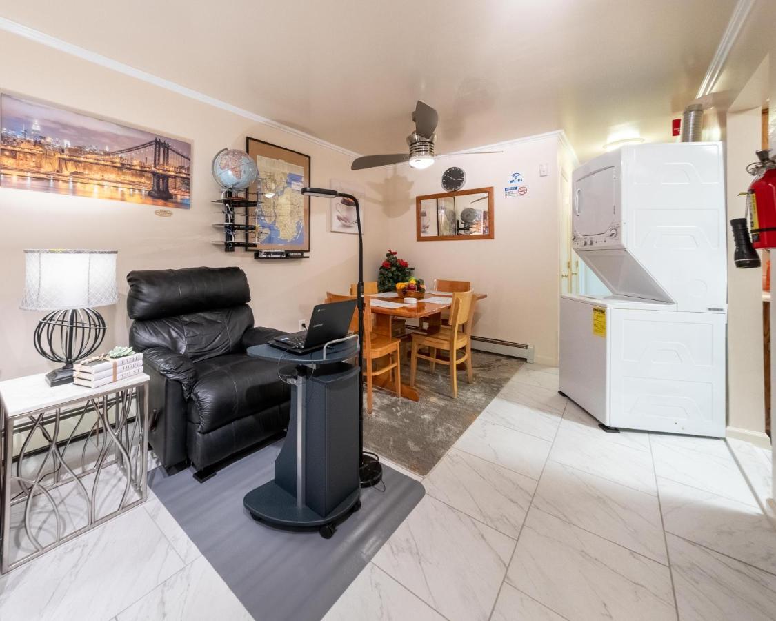 Two Bedrooms Apartment Manage And Supervise By Host Endless Features Amenities Dishwasher Washer Dryer Best Wifi Internet Services By Verizon Fios 960 Upload 960 Download Bi Monthly Free Housekeeping Services Huge 10000 Square Footage New York Dış mekan fotoğraf