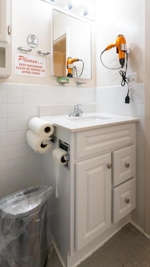 Two Bedrooms Apartment Manage And Supervise By Host Endless Features Amenities Dishwasher Washer Dryer Best Wifi Internet Services By Verizon Fios 960 Upload 960 Download Bi Monthly Free Housekeeping Services Huge 10000 Square Footage New York Dış mekan fotoğraf