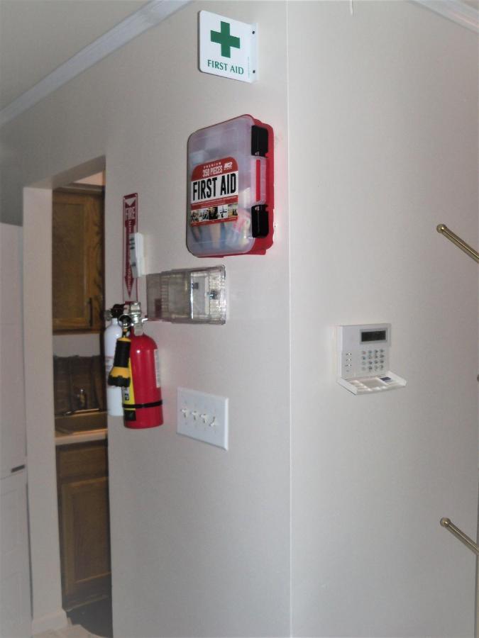 Two Bedrooms Apartment Manage And Supervise By Host Endless Features Amenities Dishwasher Washer Dryer Best Wifi Internet Services By Verizon Fios 960 Upload 960 Download Bi Monthly Free Housekeeping Services Huge 10000 Square Footage New York Dış mekan fotoğraf