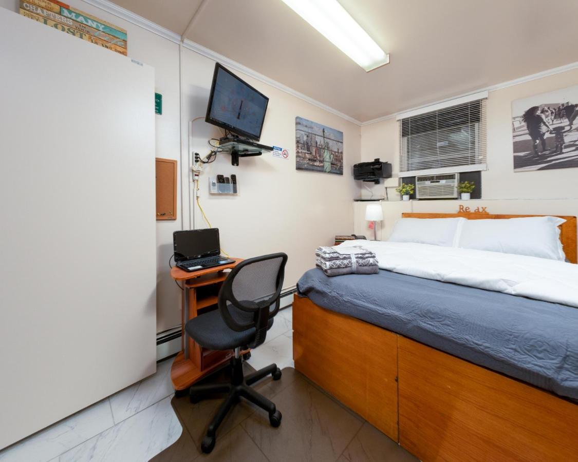 Two Bedrooms Apartment Manage And Supervise By Host Endless Features Amenities Dishwasher Washer Dryer Best Wifi Internet Services By Verizon Fios 960 Upload 960 Download Bi Monthly Free Housekeeping Services Huge 10000 Square Footage New York Dış mekan fotoğraf
