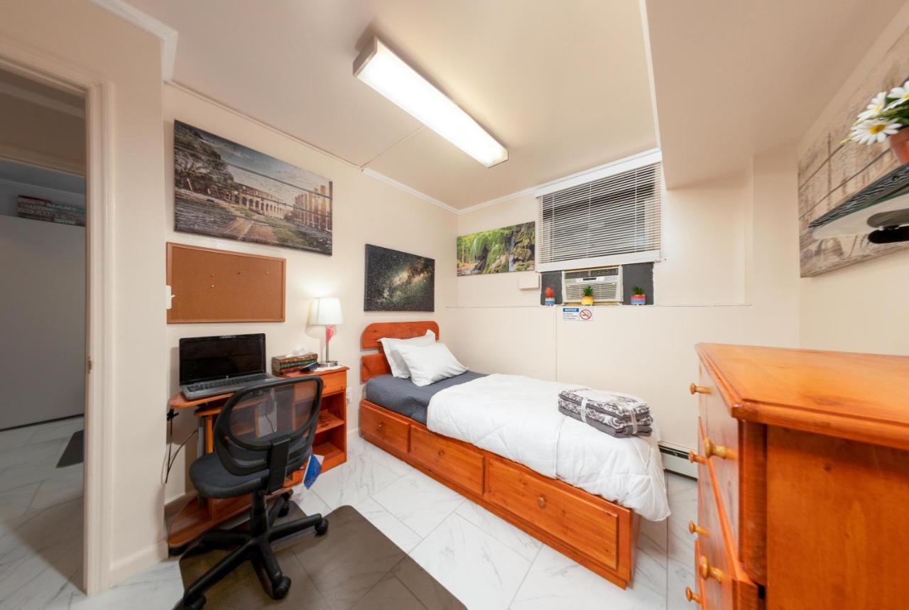 Two Bedrooms Apartment Manage And Supervise By Host Endless Features Amenities Dishwasher Washer Dryer Best Wifi Internet Services By Verizon Fios 960 Upload 960 Download Bi Monthly Free Housekeeping Services Huge 10000 Square Footage New York Dış mekan fotoğraf