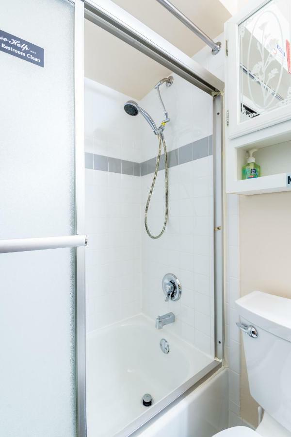 Two Bedrooms Apartment Manage And Supervise By Host Endless Features Amenities Dishwasher Washer Dryer Best Wifi Internet Services By Verizon Fios 960 Upload 960 Download Bi Monthly Free Housekeeping Services Huge 10000 Square Footage New York Dış mekan fotoğraf